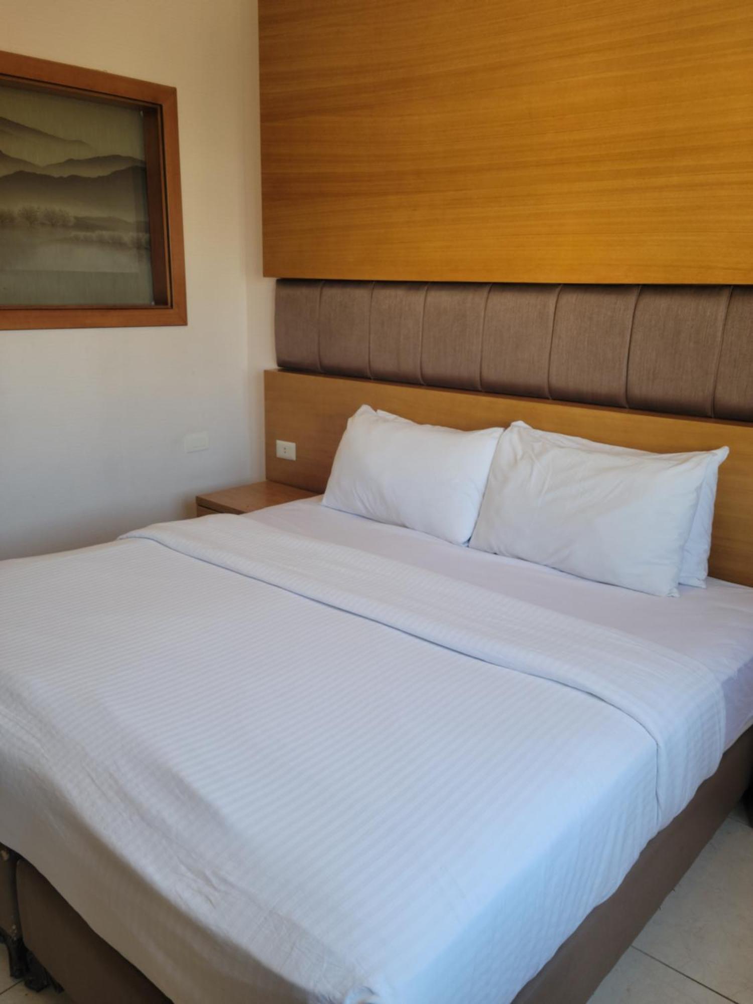 Big Ben Hotel Suites Amman Eksteriør billede
