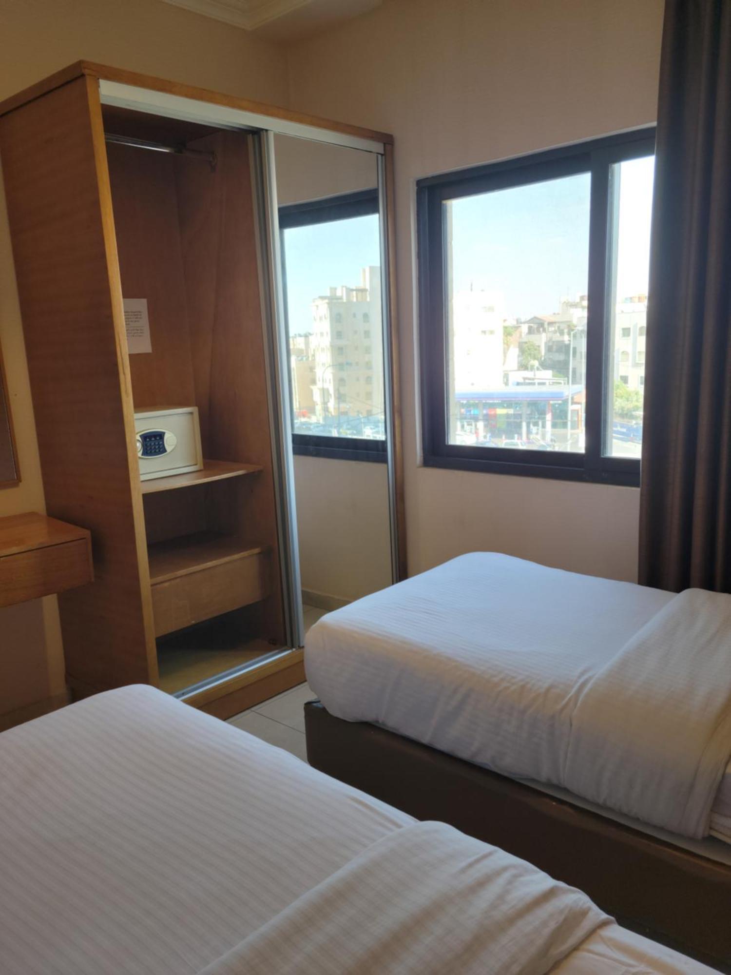 Big Ben Hotel Suites Amman Eksteriør billede