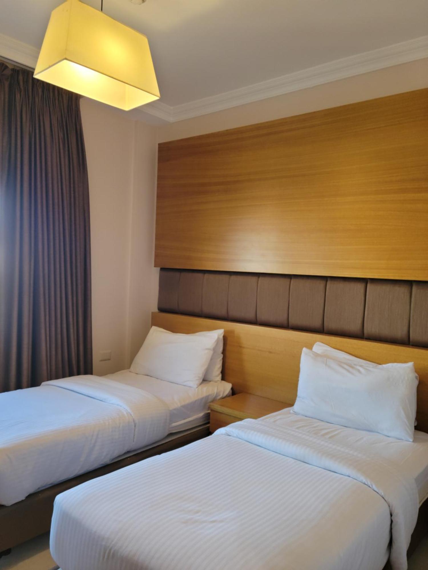 Big Ben Hotel Suites Amman Eksteriør billede