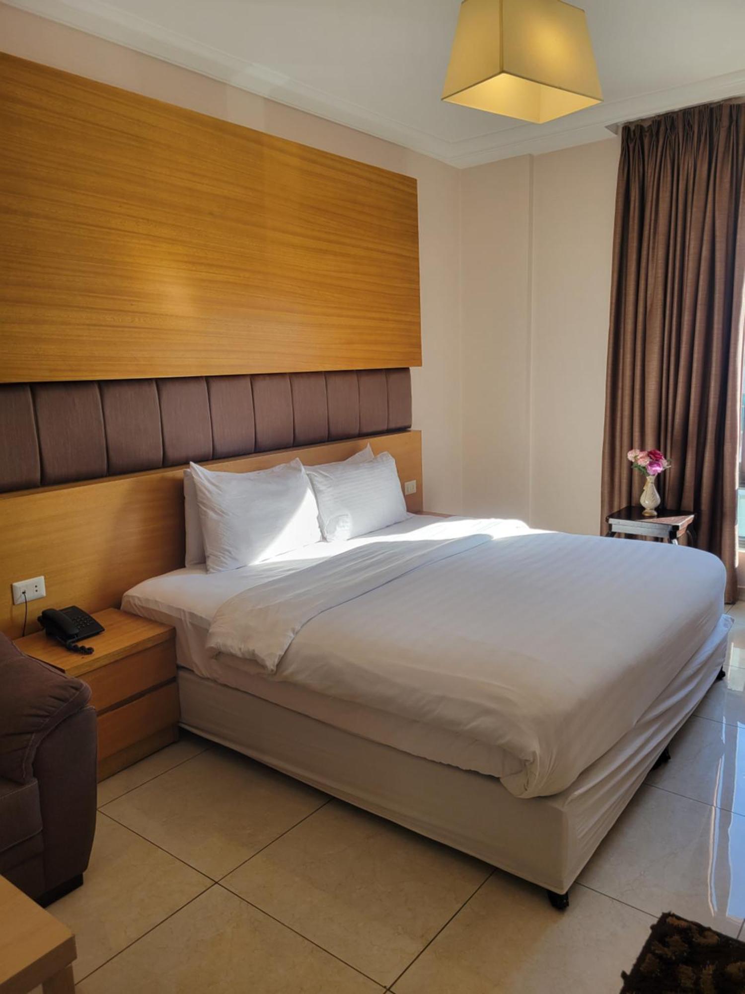 Big Ben Hotel Suites Amman Eksteriør billede