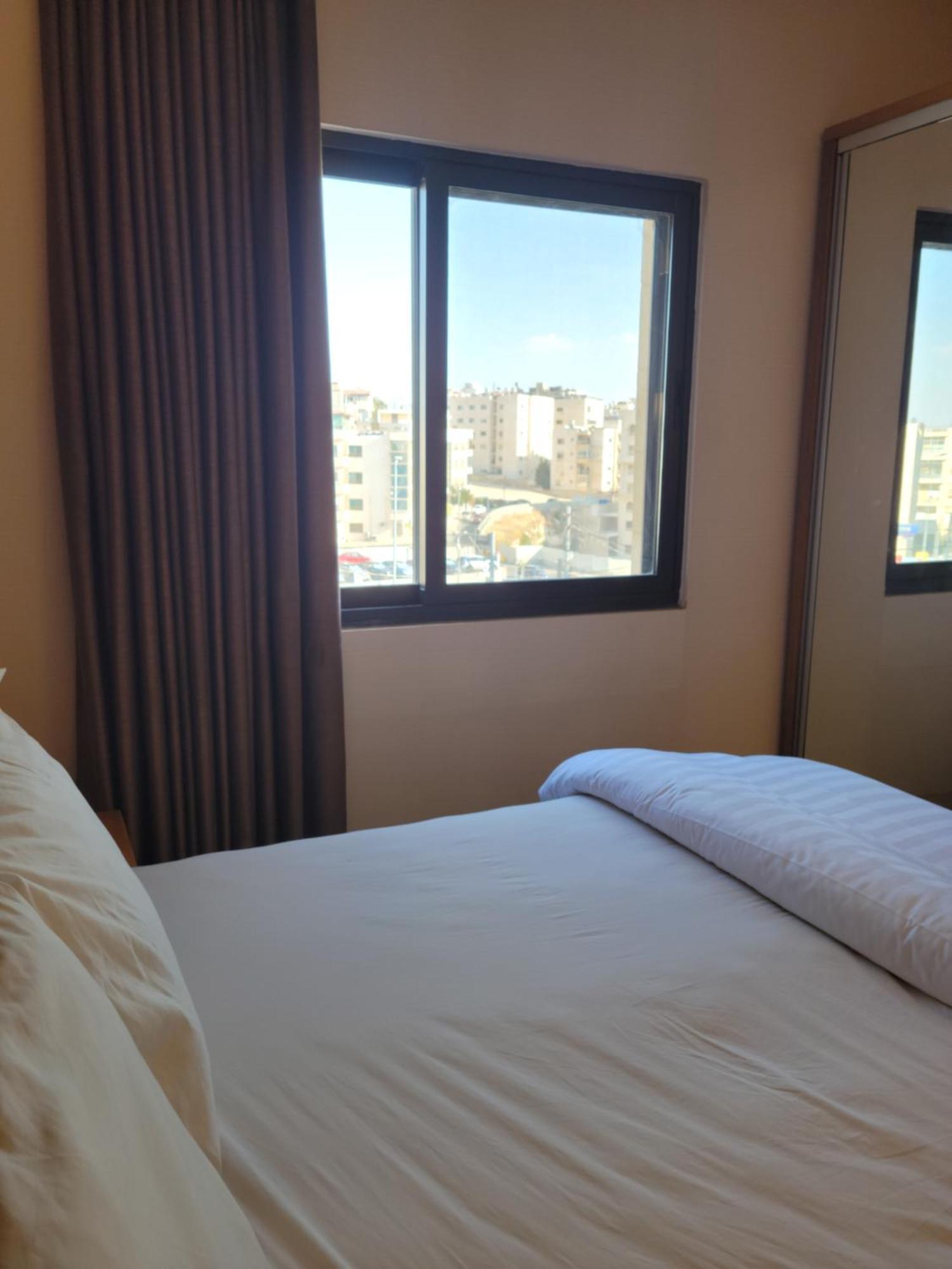 Big Ben Hotel Suites Amman Eksteriør billede