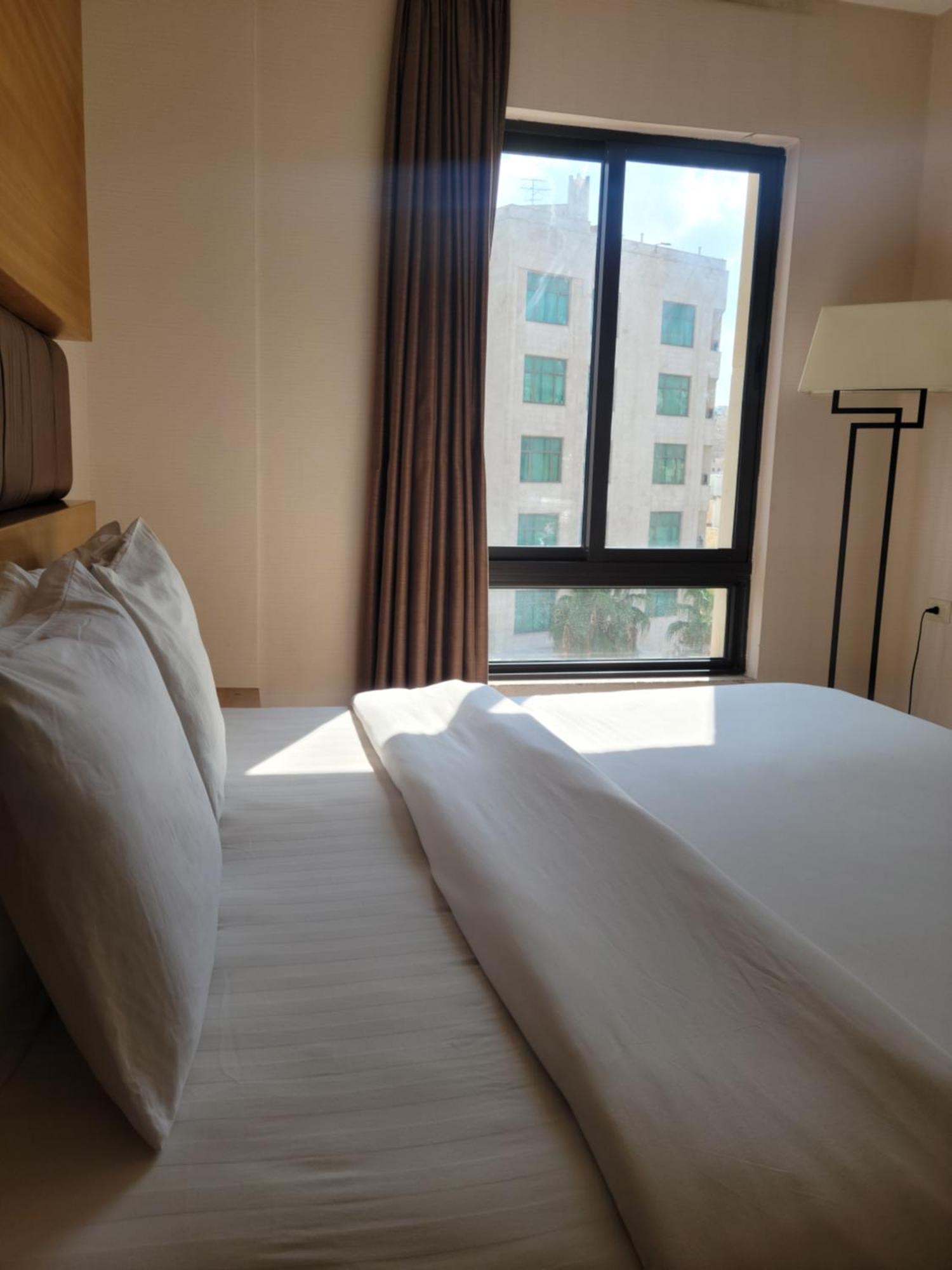 Big Ben Hotel Suites Amman Eksteriør billede